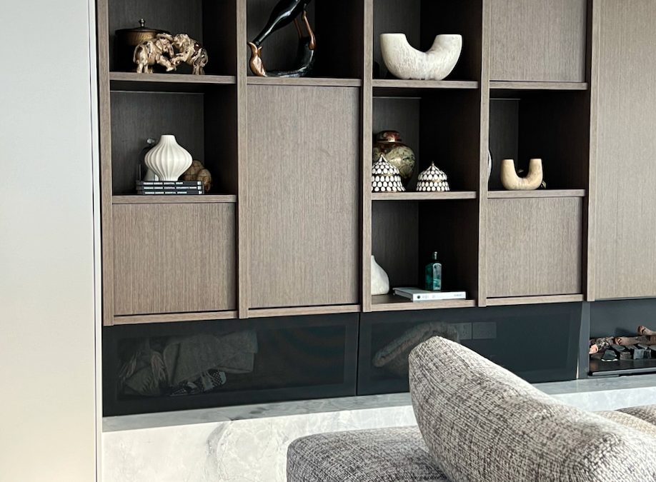 5A _Shreeve Bookcase Cabinetry